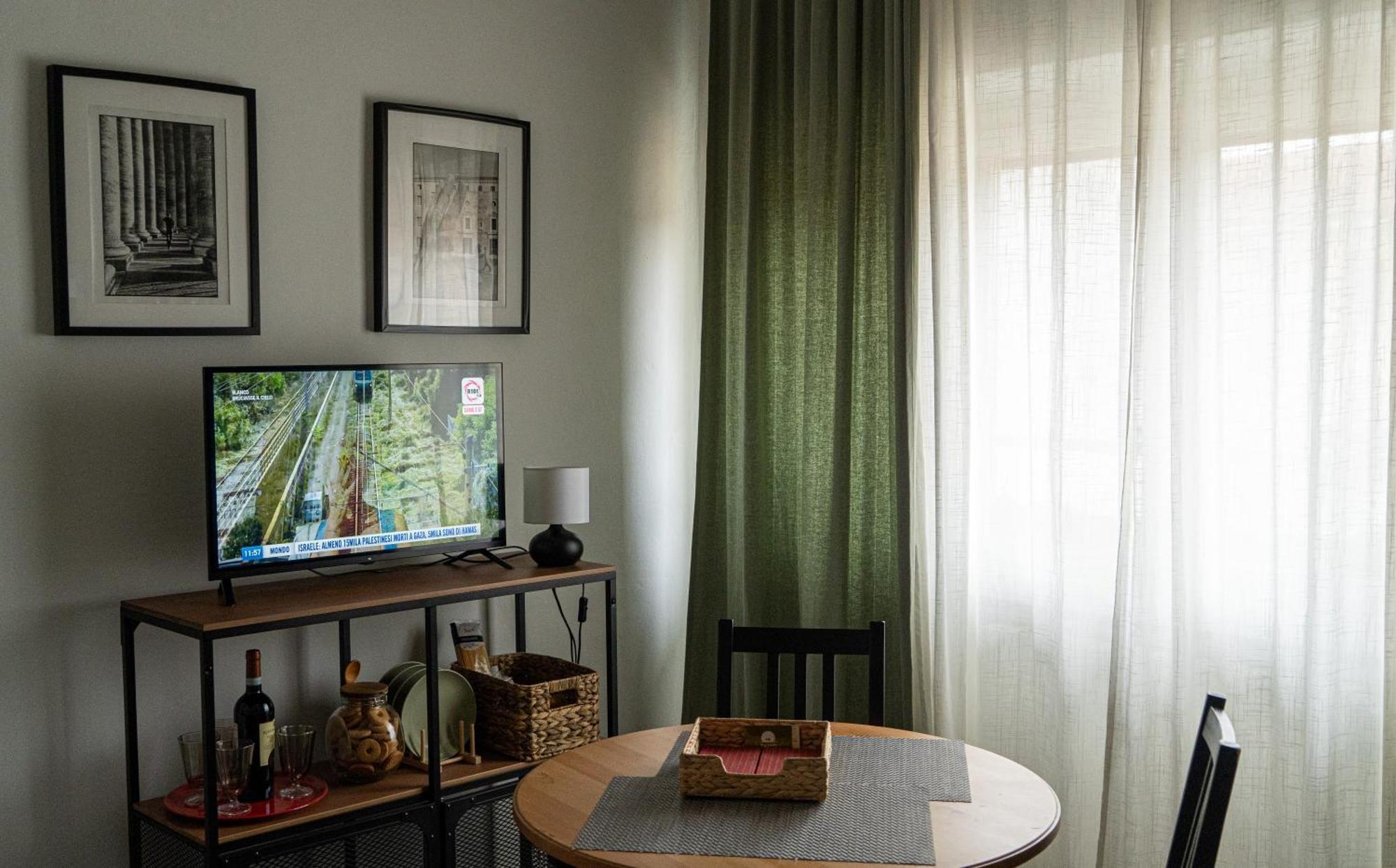 Mansarda Di Nolo-Mm Pasteur-Red Line Appartement Milaan Buitenkant foto